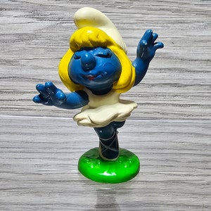 1978 Smurfs Smurfette Ballerina Dance Smurf Figure PVC Toy Peyo Figurine 2&quot;