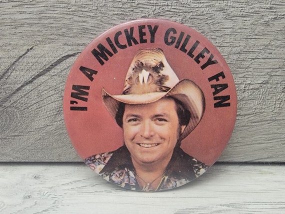 1980s Vintage Mickey Gilley Music Pinback Button … - image 1