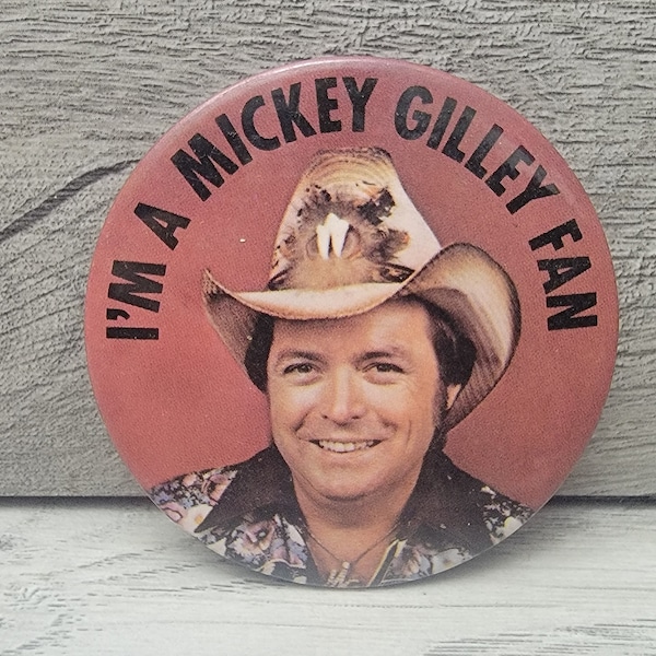 1980s Vintage Mickey Gilley Music Pinback Button Badge