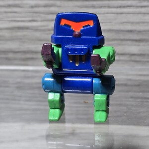1993 Micro Machines Z-Bots 2&quot; Linkbots Pulvorizer Robot Galoob Action Figure