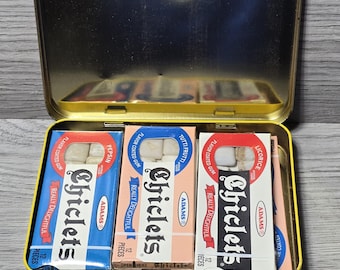 1994 Vintage Chicklets tuggummiburk med alla 6 tuggummipaket komplett