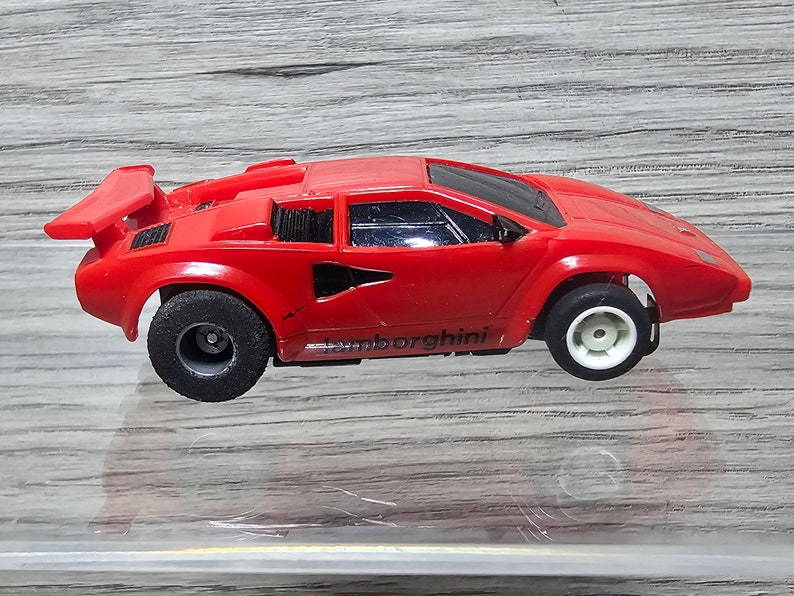 Tyco Lamborghini Countach HO Scale Slot Car probado en funcionamiento imagen 1