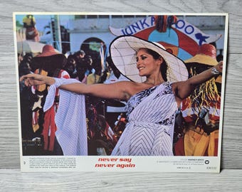 Cartel de vestíbulo de 1983 Nunca digas nunca jamás James Bond Malvada Barbara Carrera de Spectra
