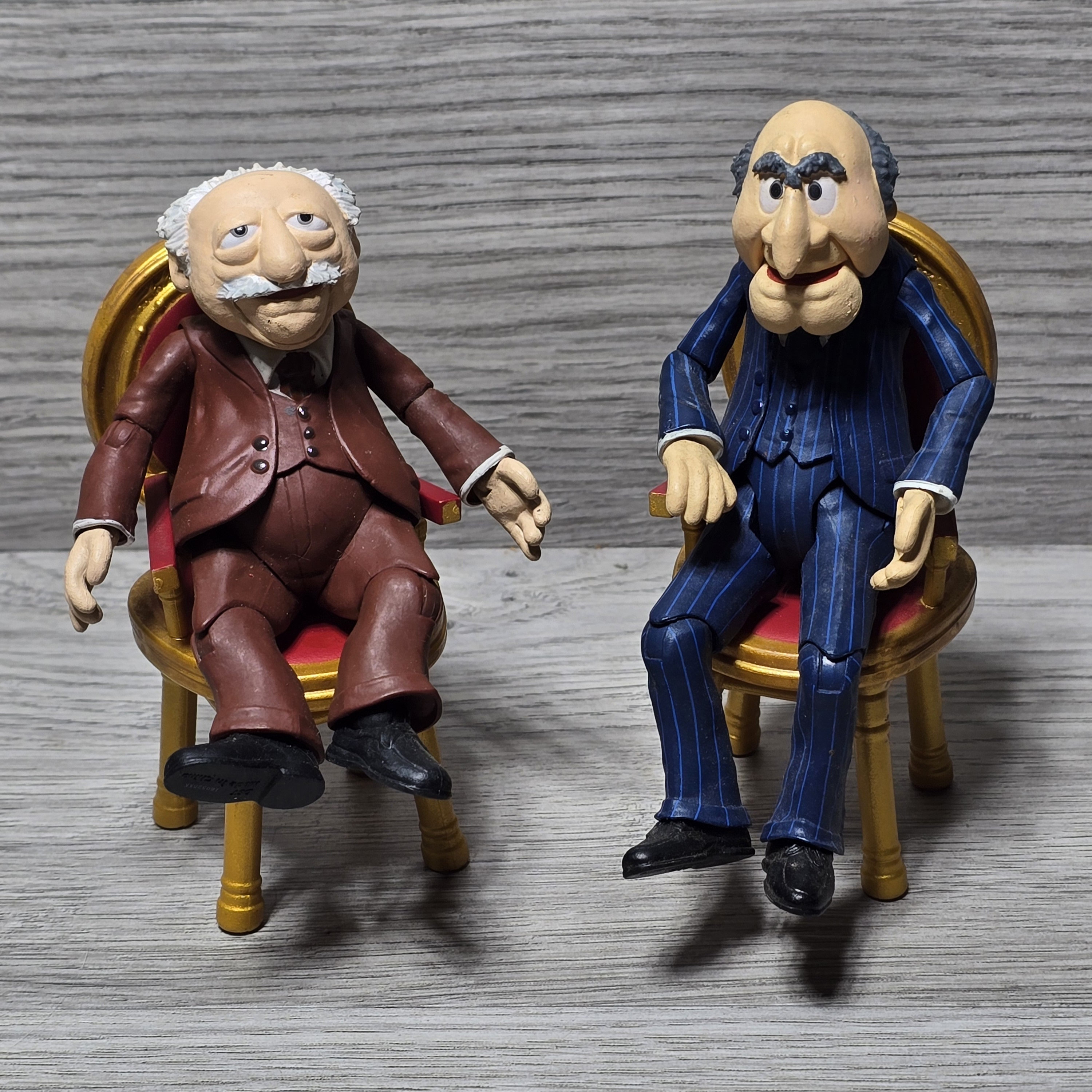 Diamond Select Toys Disney the Muppets STATLER and WALDORF Action