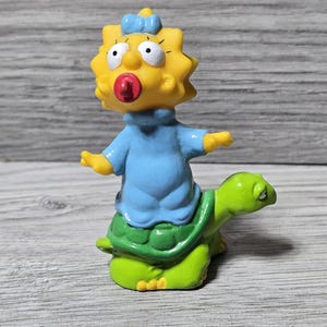 The Simpson&#39;s Lisa Simpson Figure Simpsons Movie 2.5&quot; Tall
