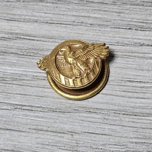 WWII US Army Air Corps Honorable Discharge Button Ruptured Duck Lapel Pin