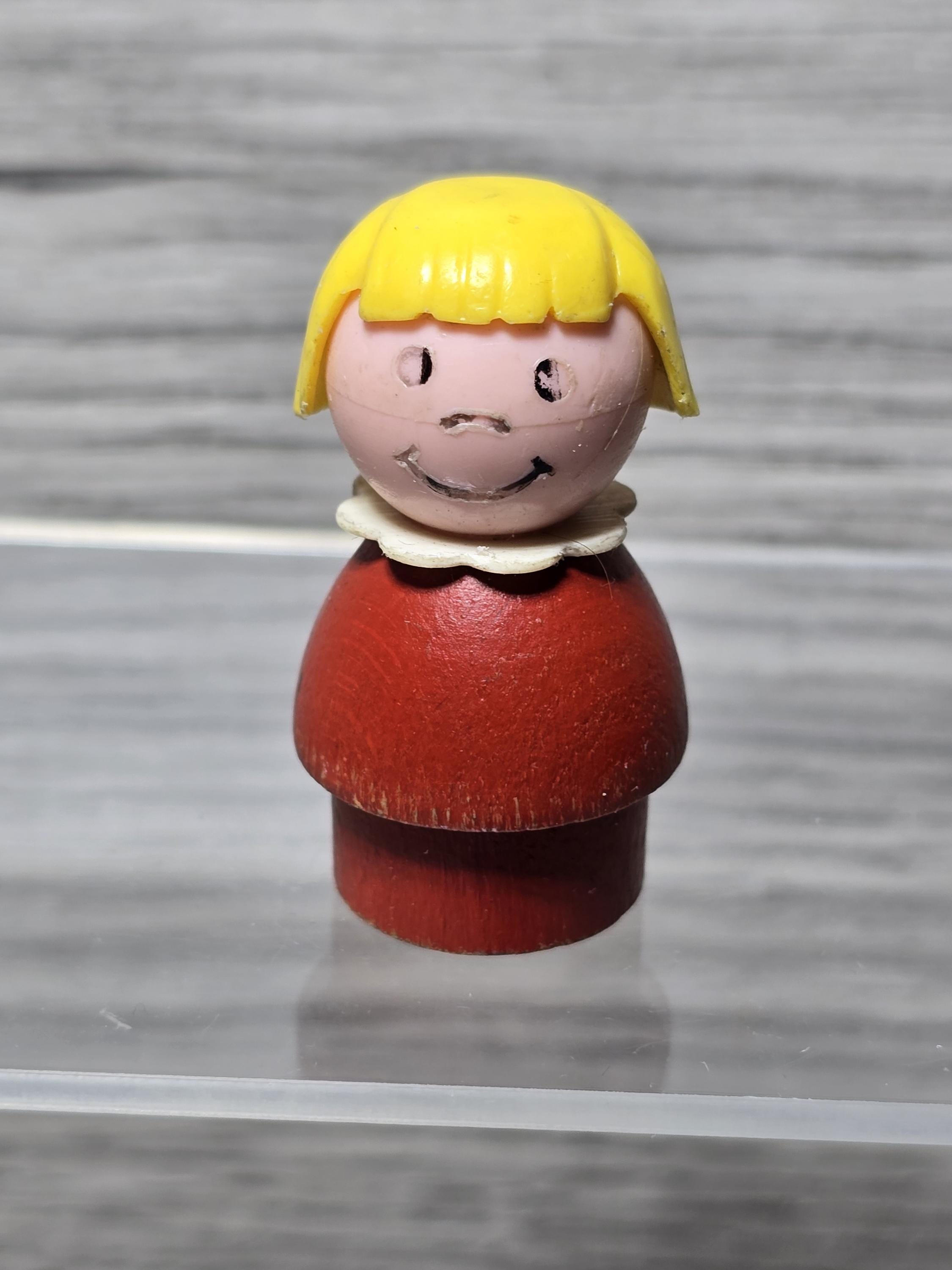 Vintage Fisher Price Little People School Blonde Girl Sister Wood Vintage Fisher Price Little People School Blonde Girl Sister Wood