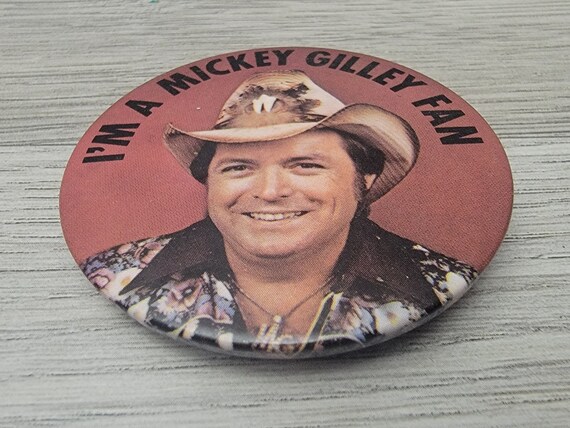 1980s Vintage Mickey Gilley Music Pinback Button … - image 2