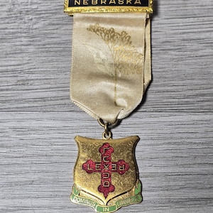 Antique Nebraska Luxna Rexal Fraternal Medal Badge Dominus in Omnibus
