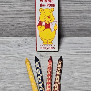 1964 Disney Winnie the Pooh Crayon Box Tigger Piglet Eeyore Kanga Roo Made in USA