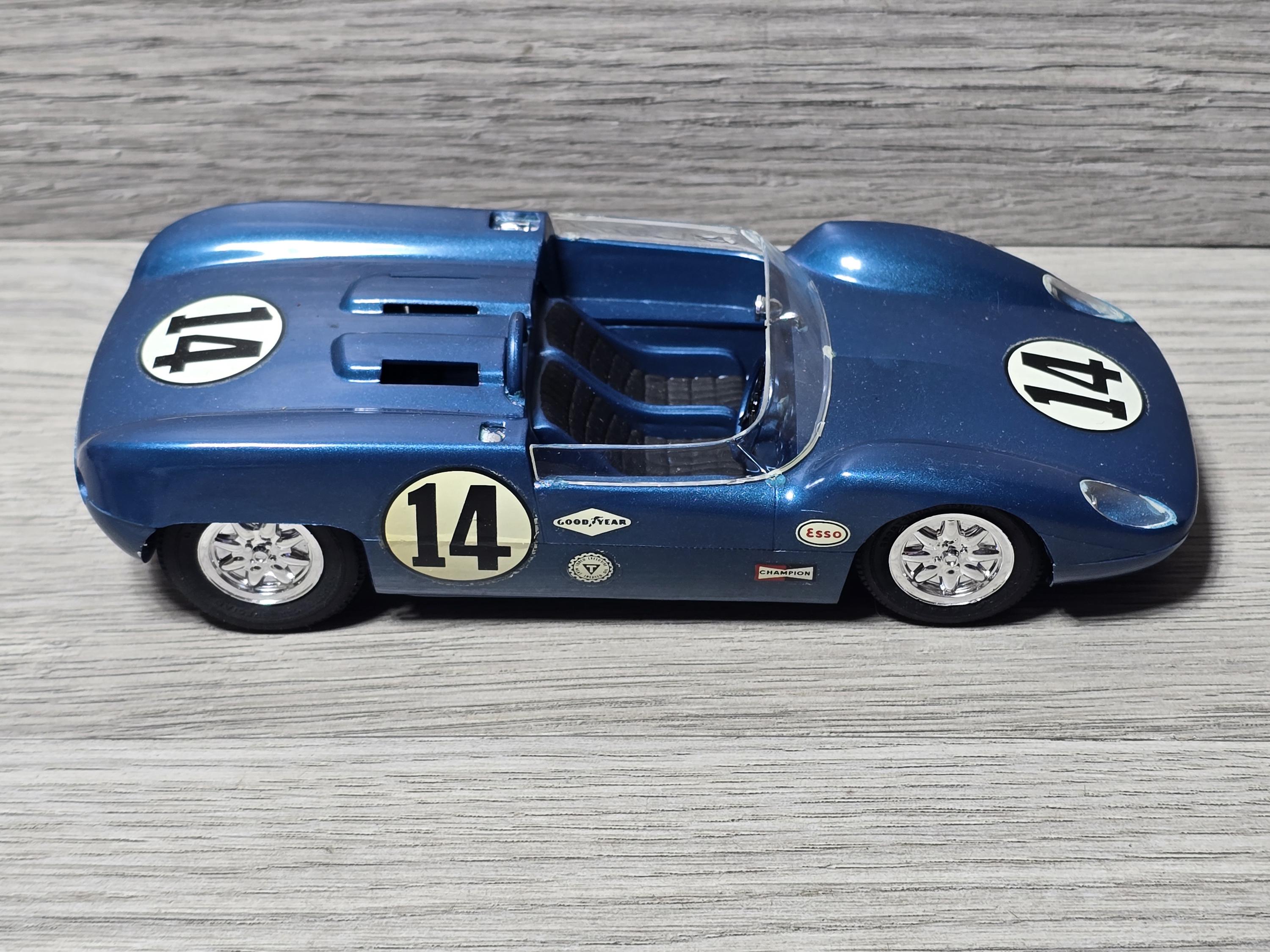 1960s Monogram Scarab #14 Rear Engine 1:24 Scale Plastic Model