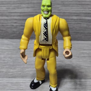 1994 Hasbro Toy Island The Mask Switching Heads Zero to Hero Figure