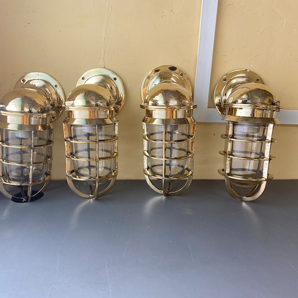 Nautical Marine Solid Brass Oceanic Sconce Lamp