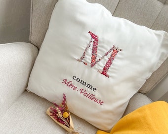 Customizable cushion cover first name Embroidery /embroidery/gift/friends/family/man/woman/birthday/party/first name/mom/grandma/child