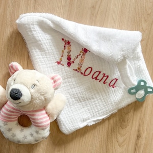 Doudou bébé personnalisable prénom broderie bébé/enfant/cadeau/coton/naissance/maternité/maman/doudou image 2