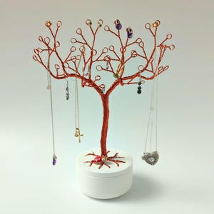 Árbol de Joyas en Cobre - Organizador de Collares, Pulseras & Pendientes | Base Cerámica - Decoración Boho Artesanal