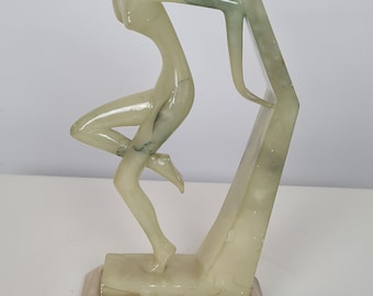deco' alabaster statue