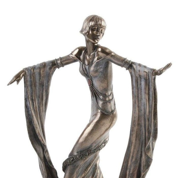 Art Deco Lady with Shawl in Both Hands - Bronze Figurine Veronese Design