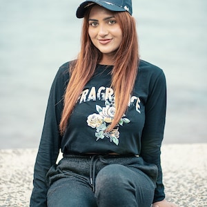 Black Floral Full Sleeve T-Shirt – Women’s Vintage Rose Graphic Tee with “Fragrance” Text, Soft Cotton Blend