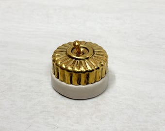 Vintage Heritage Brass Dimmer Switches – Ceramic Cake Cup Design, Decorative Lighting Controls for Restaurant, Home Decor
