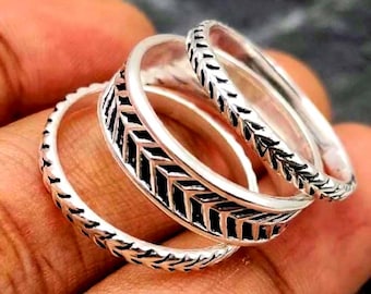 Handmade 925 Sterling Silver Stacking Ring Set, Chevron Patterned Band Ring, Boho Geometric Ring, Arrow Silver Band, Minimalist Jewelry Gift