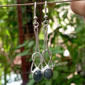 Handmade Labradorite 925 Sterling Silver Dangle Earrings: Boho Style