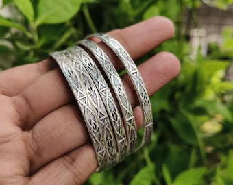 Ensemble de bracelets joncs en argent sterling martelé faits main : joncs empilables