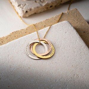Family Name Necklace, Name Necklace, Linked Circle Necklace, Mother Gift