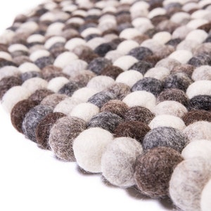 Felt ball rug made of pure wool, round, natural wool, handmade, natural grey