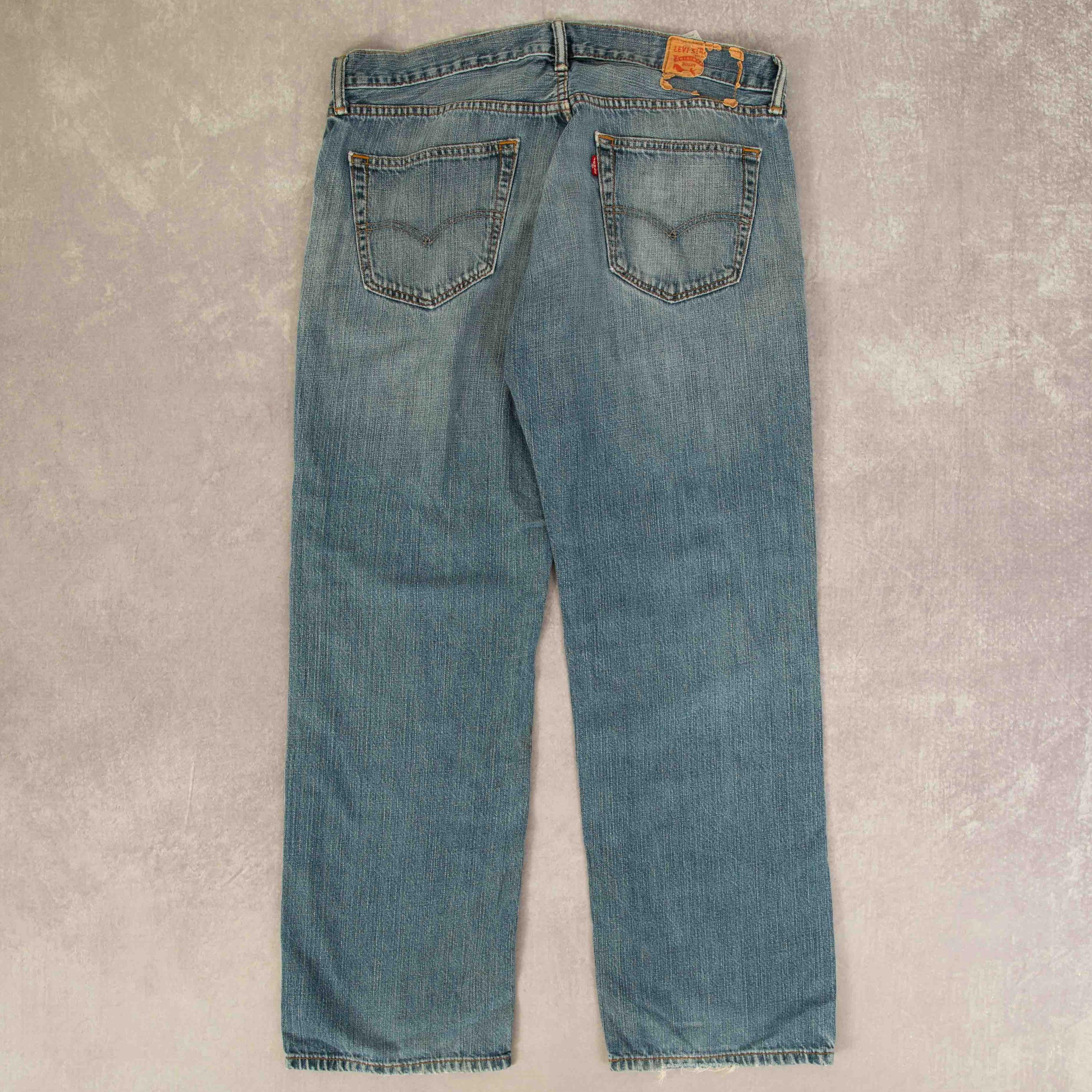 Vintage Levi's Relaxed Straight Fit Fader Jeans W34 L30 Men's Blue