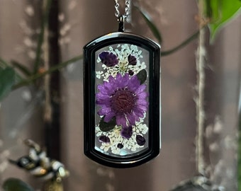 Pressed Flower Necklace, Locket, Pendant, Botanical Jewelry, Gift