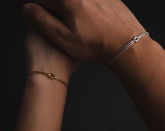 Couples Bracelet Set for a Timeless Connection, Matching Infinity Bracelets, Ideal Gift for Couples and Symbol of Endless Love