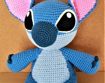 Patrón en Español ,,Stitch" PDF descargable en español.