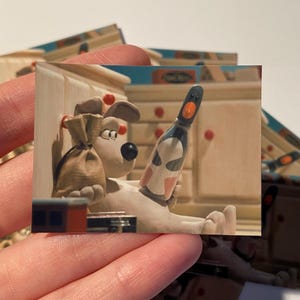 Gromit and Feathers McGraw Bottle Vinyl Sticker