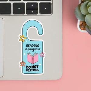 Czytanie w toku Nie przeszkadzać Zabawna naklejka winylowa, Naklejka Kindle, Naklejki książkowe, Cytat z naklejki, Miłośnik książek Uroczy prezent holograficzny