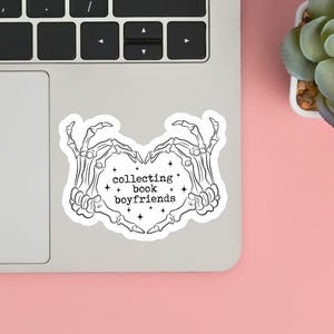 Collecte de livres Boyfriends Funny holographique autocollant de charbon épicé en vinyle, sticker kindle de booktok, merchandising livresque, bookstagram sombre romance smutty
