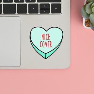 Ładna okładka Serce Zabawna naklejka winylowa, Naklejka Kindle, Naklejki książkowe, Cytat naklejki, Miłośnik książek Uroczy prezent Holograficzny lub przezroczysty Wodoodporny
