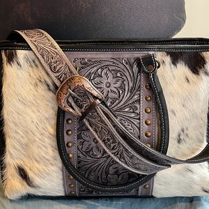 Small Cowhide Western Purse AR112 – RODEO DRIVE