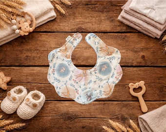 テリークロスの花びらベビービブ