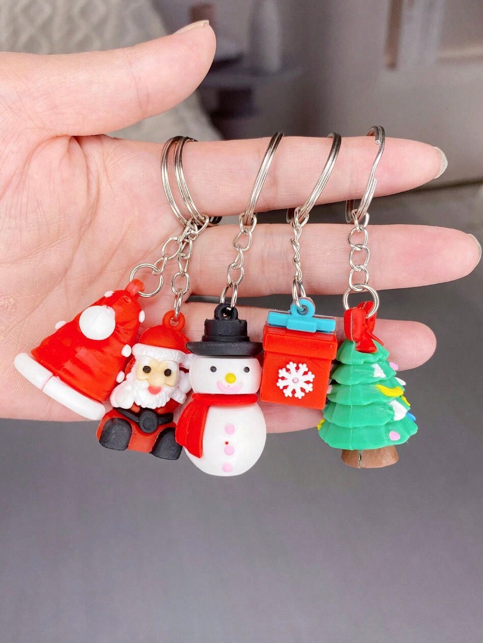 Funny Key Chain Creative Christmas Santa Claus Christmas Key Chains Key  Ring Car Key Accessories Bag Pendant Decoration C