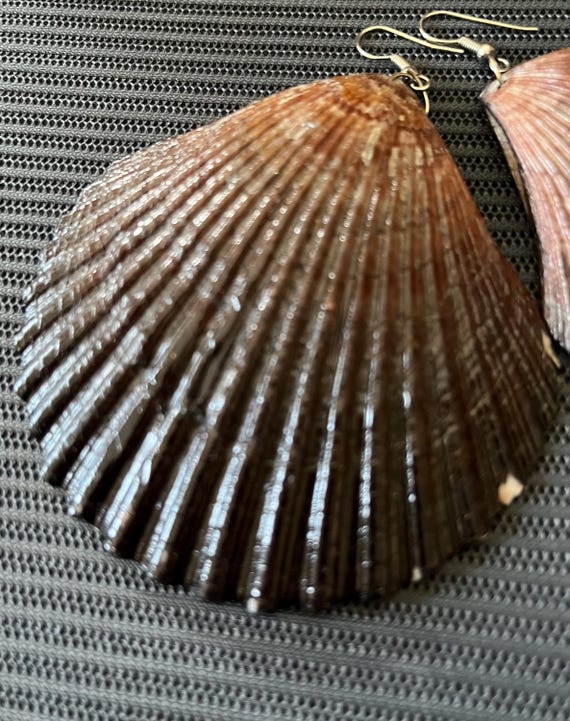Natural Shell Statement Earrings – Oversized Beac… - image 4