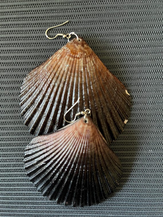 Natural Shell Statement Earrings – Oversized Beac… - image 1