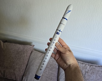 Indian ISRO GSLV MK3 Rocket Spacecraft Launch Vehicle Scale Model