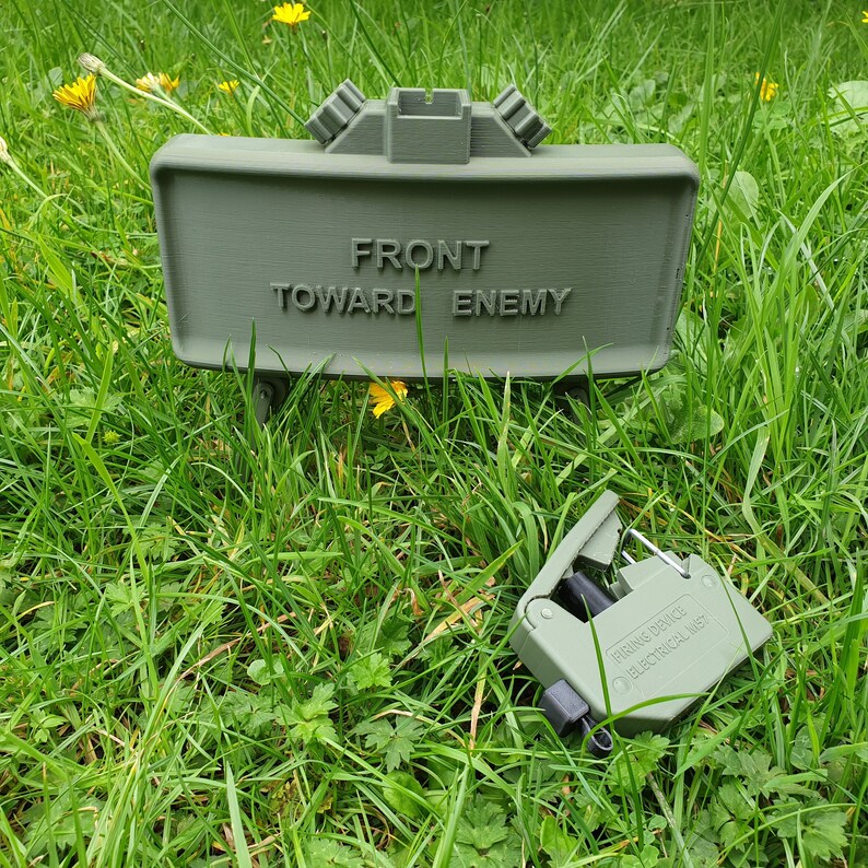 Claymore Mine M18A1 Replica 11 Scale Call of Duty Optional Personal