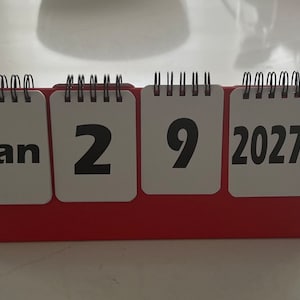 Notary/Signer Calendar - THREE (3) YEAR Travel Perpetual Flip Chart