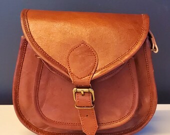 Leather Crossbody Saddle Bag Clasp Closure Detail