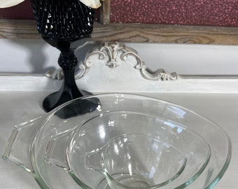 Mid Century Vintage Pyrex Glass Measuring Bowls Tear Drop Spout