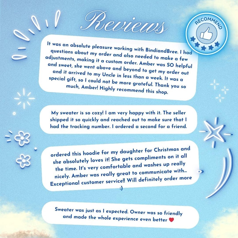 Pode incluir: Um fundo azul com estrelas e flores brancas. O texto "Reviews" est&aacute; no topo da imagem. Existem tr&ecirc;s avalia&ccedil;&otilde;es de clientes sobre uma loja. A primeira avalia&ccedil;&atilde;o diz "Foi um prazer absoluto trabalhar com BindiandBree. Tive perguntas sobre meu pedido e tamb&eacute;m precisei fazer alguns ajustes, tornando-o um pedido personalizado. Amber foi T&Atilde;O prestativa e doce, fez o poss&iacute;vel para que meu pedido sa&iacute;sse e chegou ao meu tio em menos de uma semana. Era um presente especial, ent&atilde;o n&atilde;o poderia estar mais grata. Muito obrigada, Amber! Recomendo fortemente esta loja."