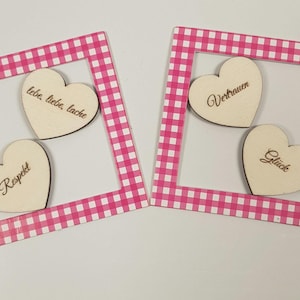 Herz Holz personalisiert Namenskärtchen Tischdeko gravierte Streuherzen Hochzeit individuelles Geschenk