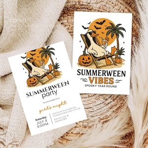 Può includere: Due biglietti d'invito bianchi a tema "Summerween". Un biglietto recita "Summerween party" con i dettagli dell'evento. L'altro dice "Summerween Vibes, Spooky Year Round". Entrambi presentano un'anatra dei cartoni animati con occhiali da sole, una zucca e palme.